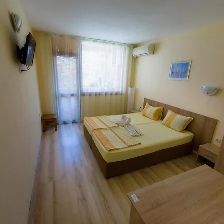 Primorski Briz Casa de hóspedes 2*